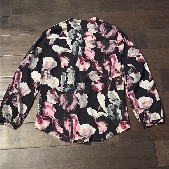 Ivanka Trump Black and Pink Floral Button Down Shirt, size small - Picture 7 of 7